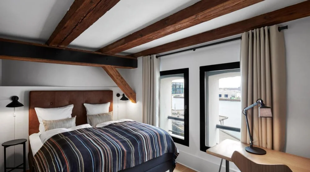 Executive Double Room with View at 71 Nyhavn Hotel