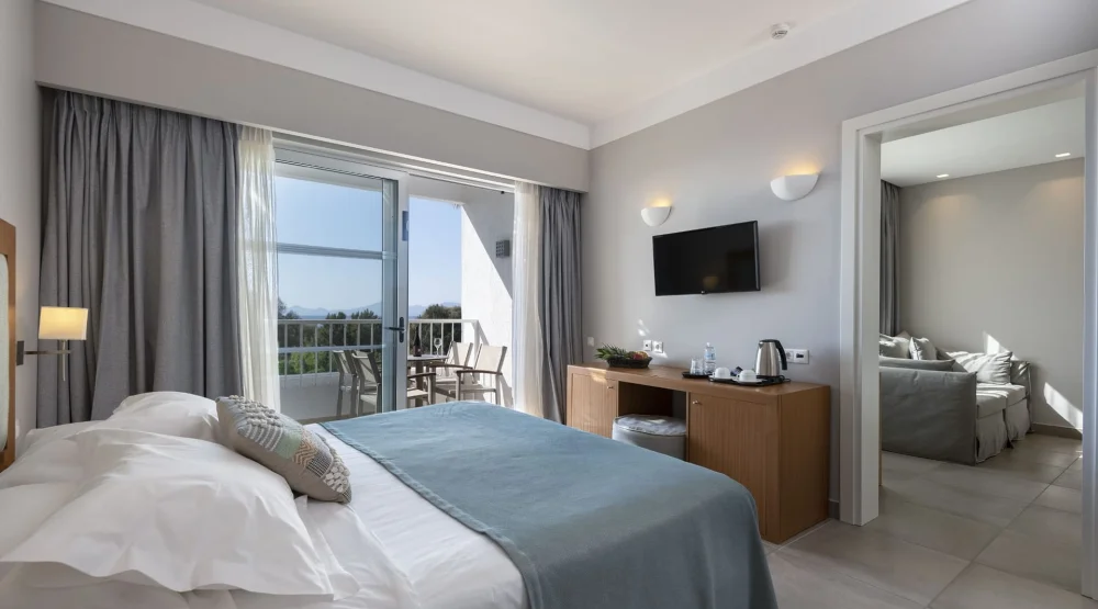 Executive Suite Garden View | Resort Area at Atlantica Beach Resort