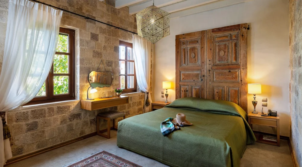 Katina at Kokkini Porta Rossa