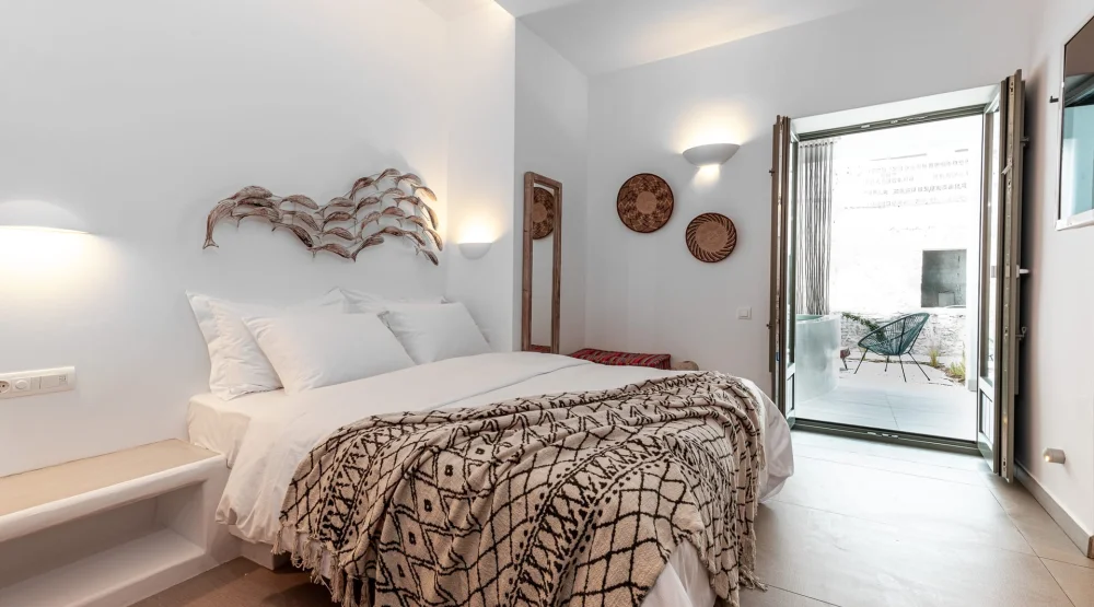 Honeymoon Suite Outdoor Hot Tub Street View at Bohemian Luxury Boutique Hotel