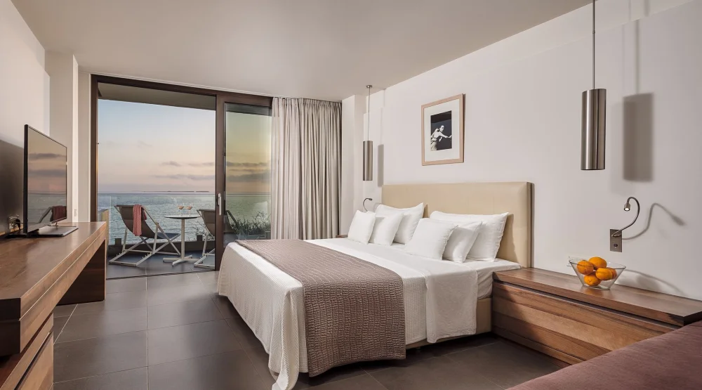 Bungalow Sea Front at White Rocks Hotel