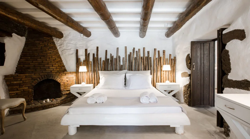 Deluxe Apartment with Private Yard and Hot Tub at Monastery Estate Retreat