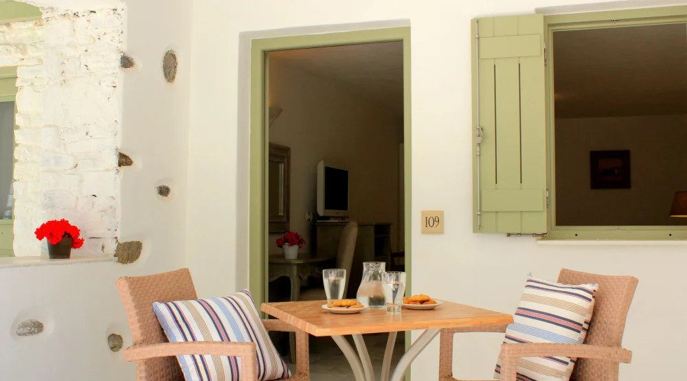 Junior Suite | Garden View Ground Floor at Saint Andrea Paros Seaside Resort