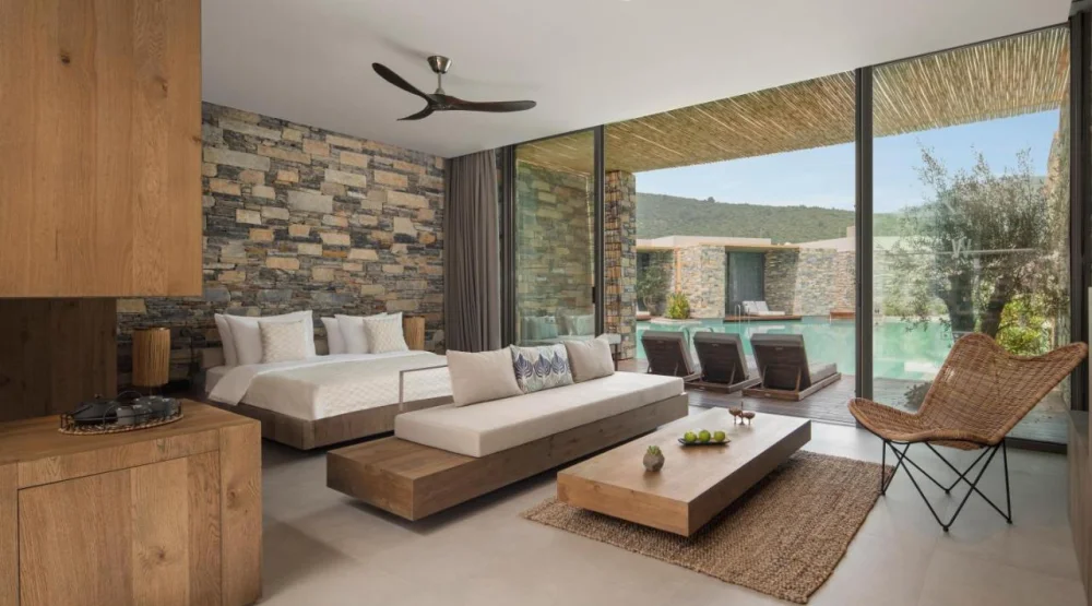 Deluxe Lagoon Family Quad at Voyage Torba & Private Hotel