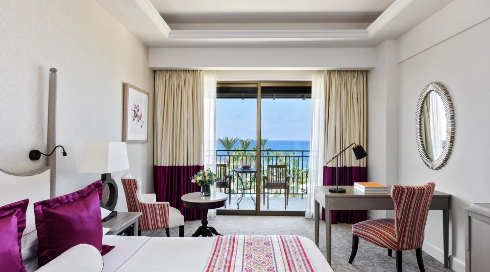 Deluxe Sea View Room at Elysium