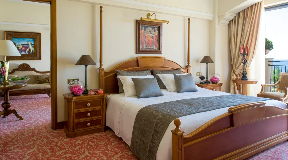 The Queen Verenikis Suite at Elysium