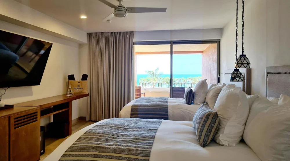 Deluxe Ocean View Room with Hot Tub and Double Beds at Zoetry Casa del Mar Los Cabos