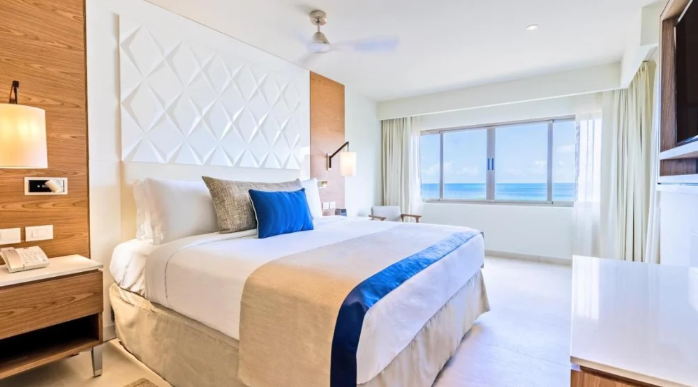 Luxury Presidential Ocean Front Two Bedrooms Suite Diamond Club at Royalton Grenada Autograph Collection