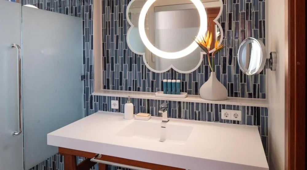 Sunchi One Bedroom Beachfront Butler Suite (b1) at Sandals Royal Curacao