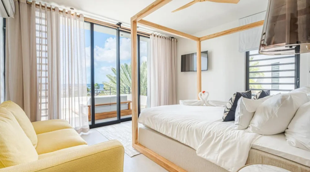 Three Bedroom Apartment Suite at Van der Valk Plaza Beach & Dive Resort