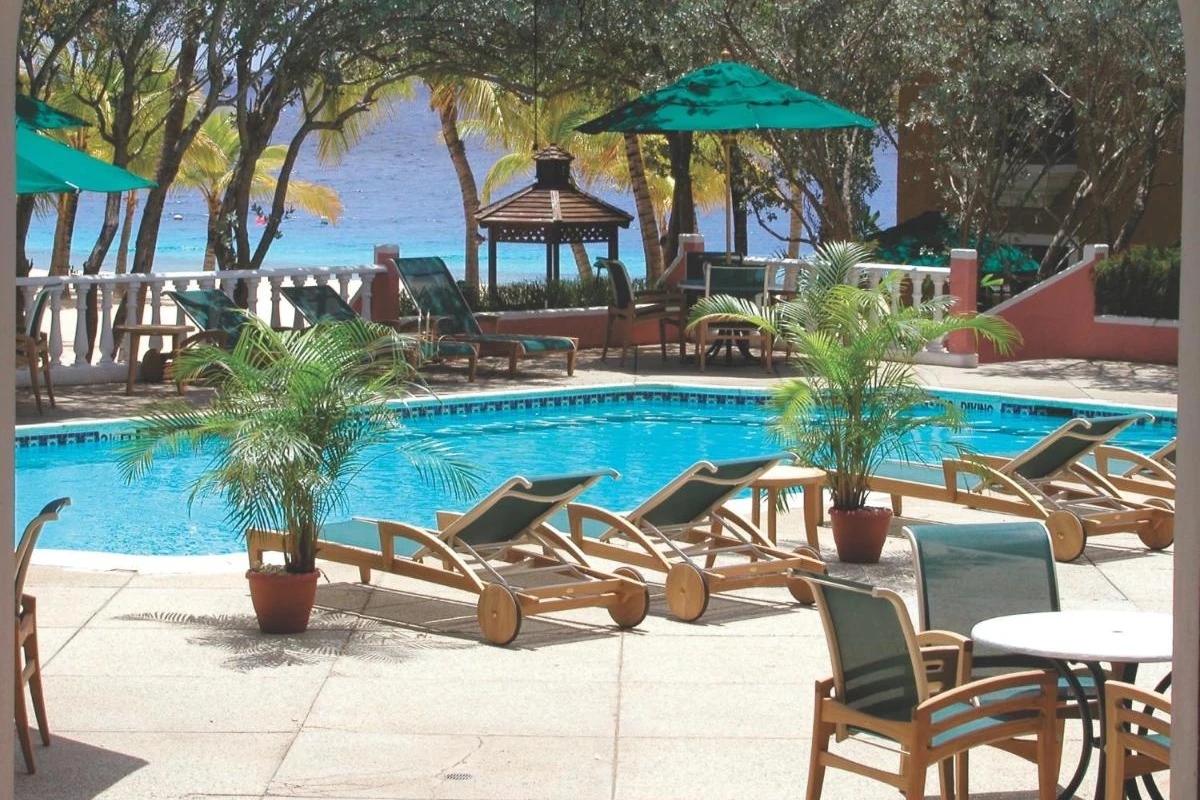 Harbour Village Beach Club