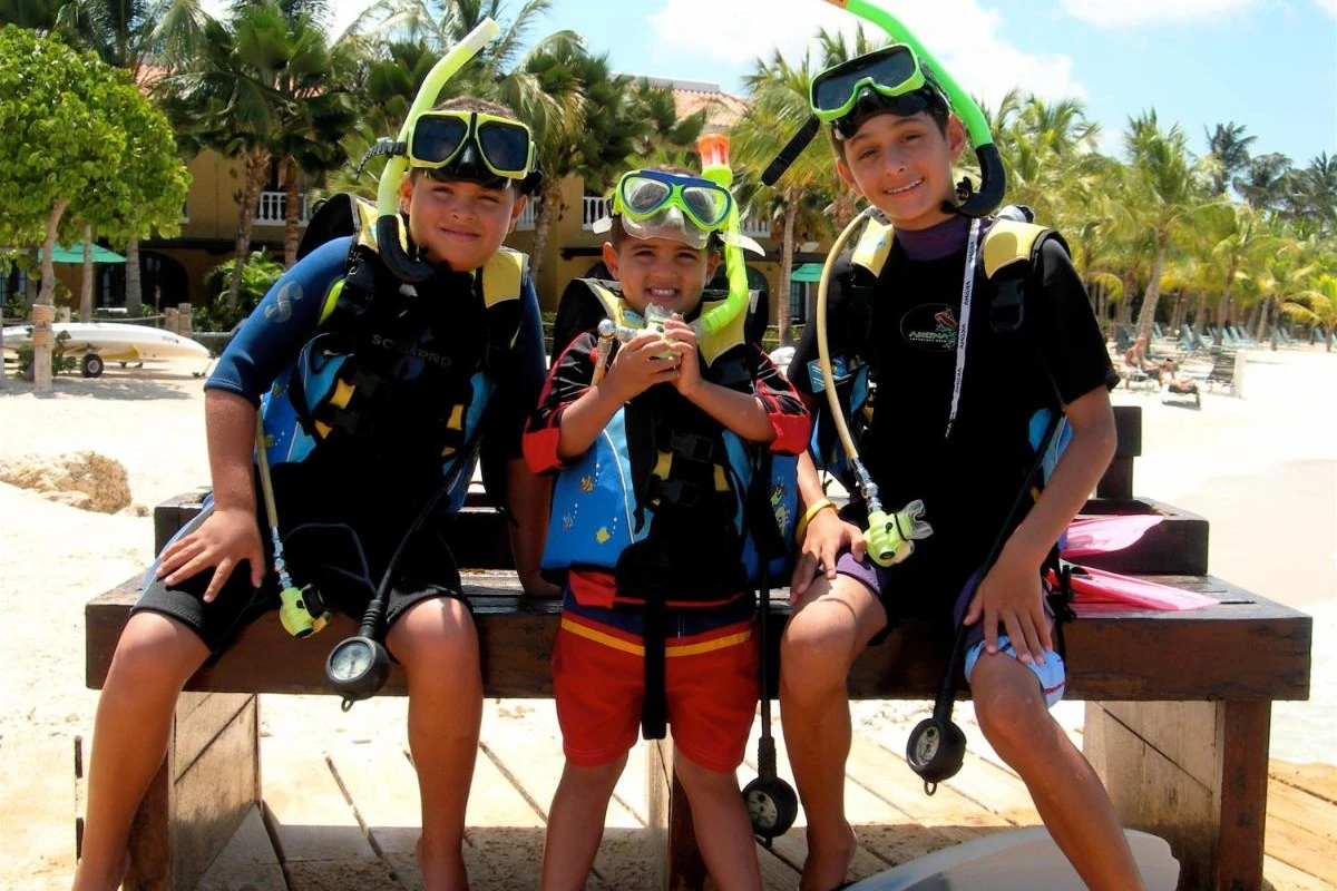 Harbour Village Beach Club