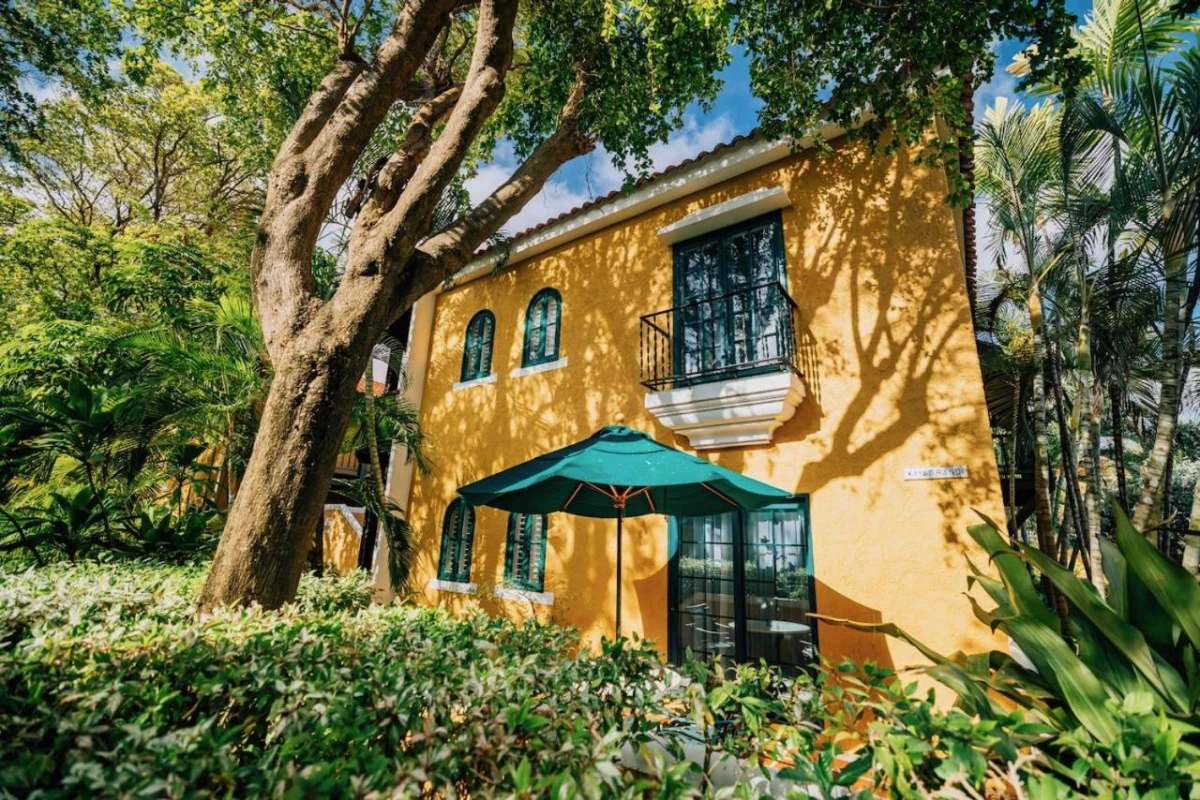 Harbour Village Beach Club