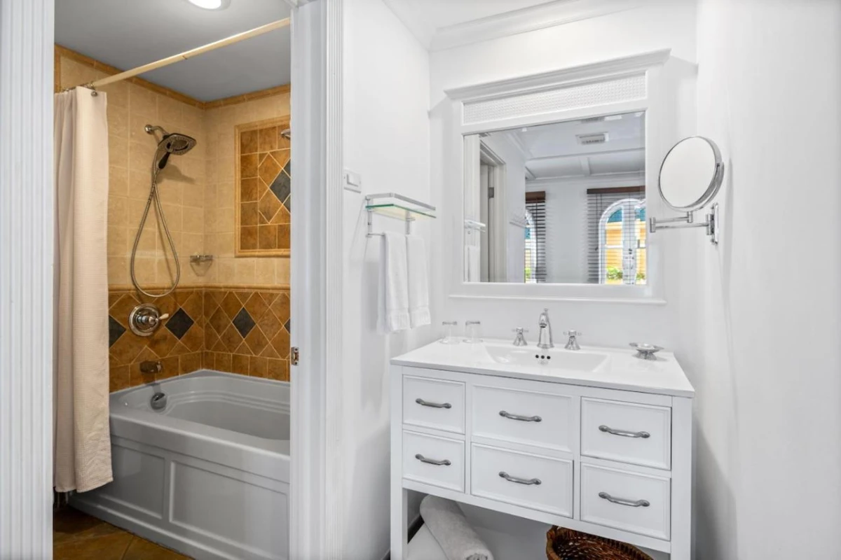 Harbour Village Beach Club