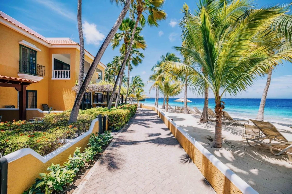 Harbour Village Beach Club