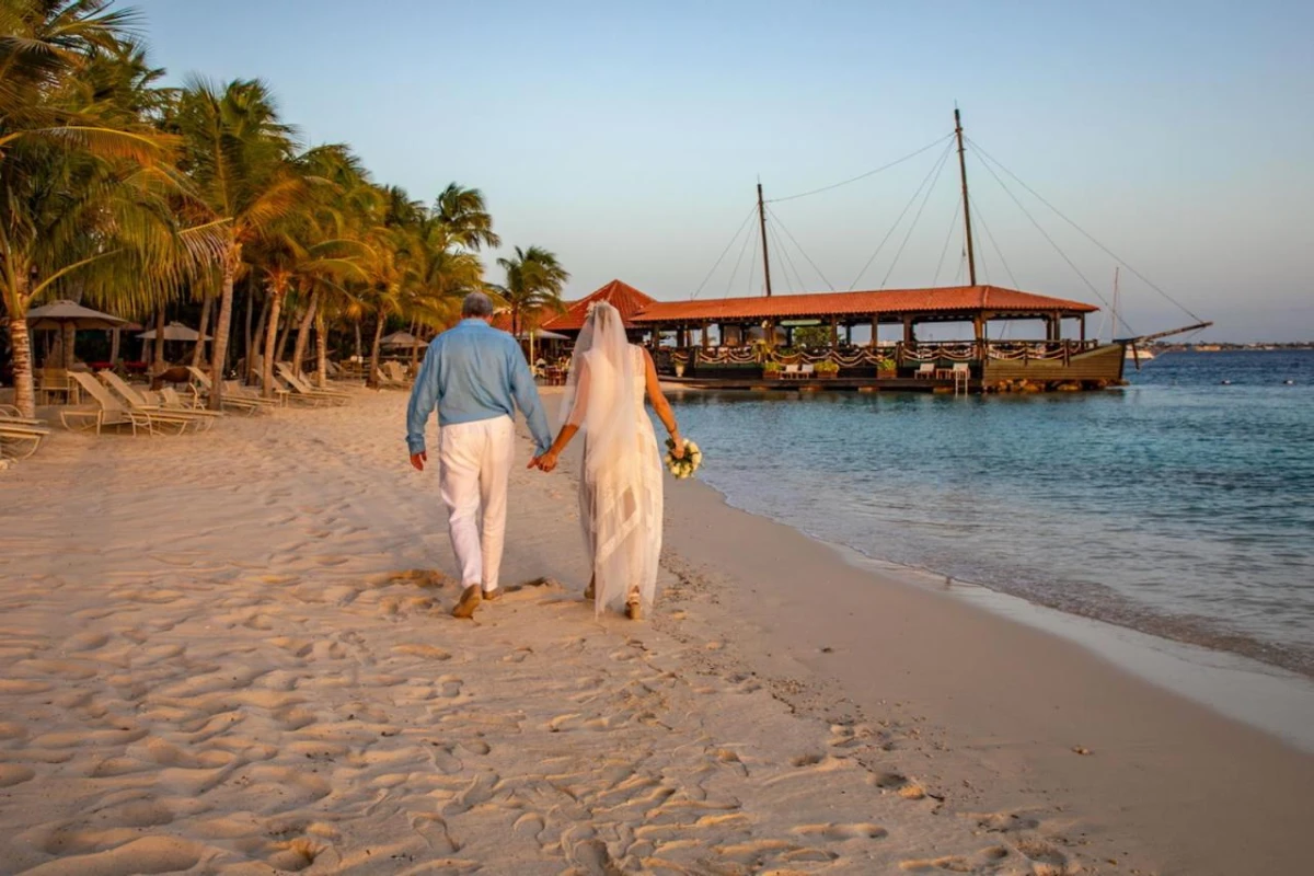 Harbour Village Beach Club