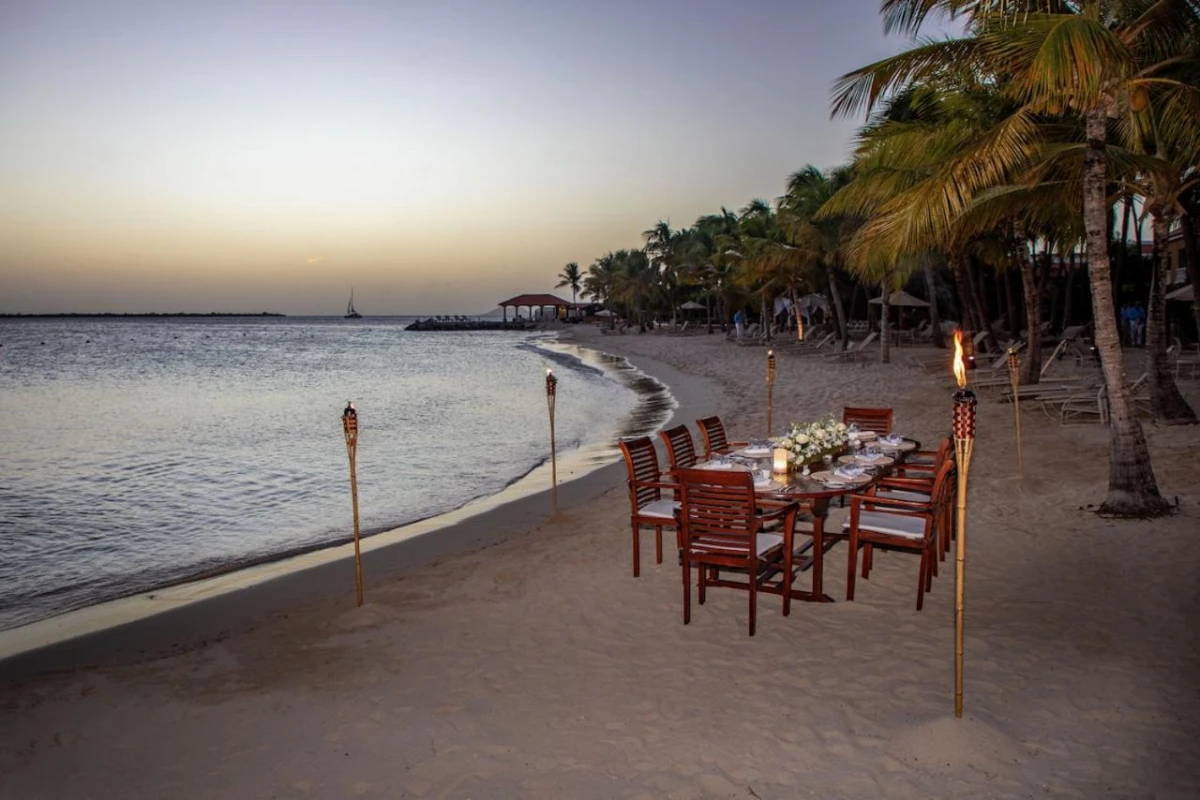 Harbour Village Beach Club