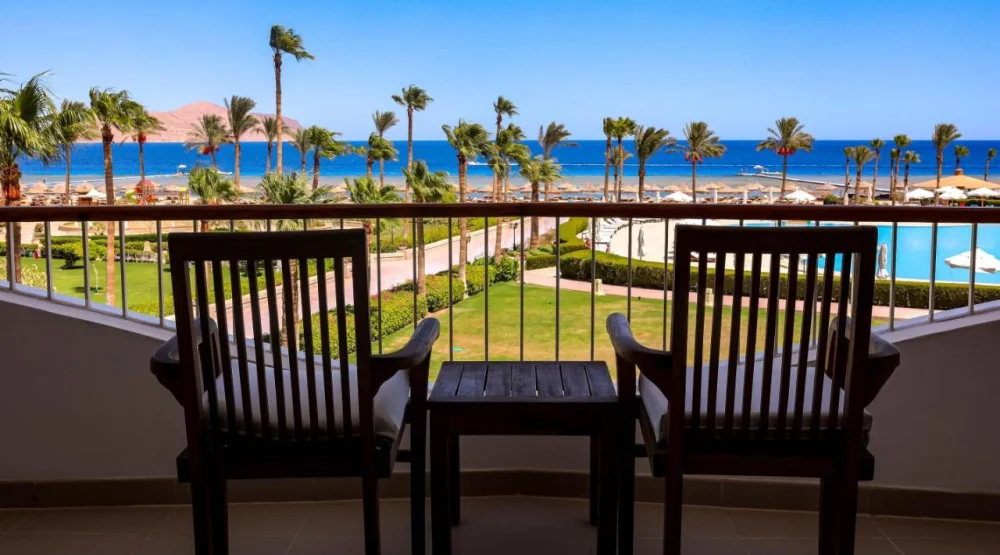 Executive Suite One Bedroom at Baron Resort