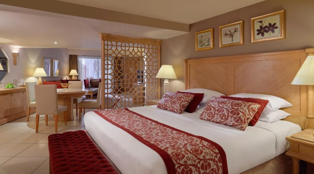 Executive Suite Queen Bed Garden View at Iberotel Palace