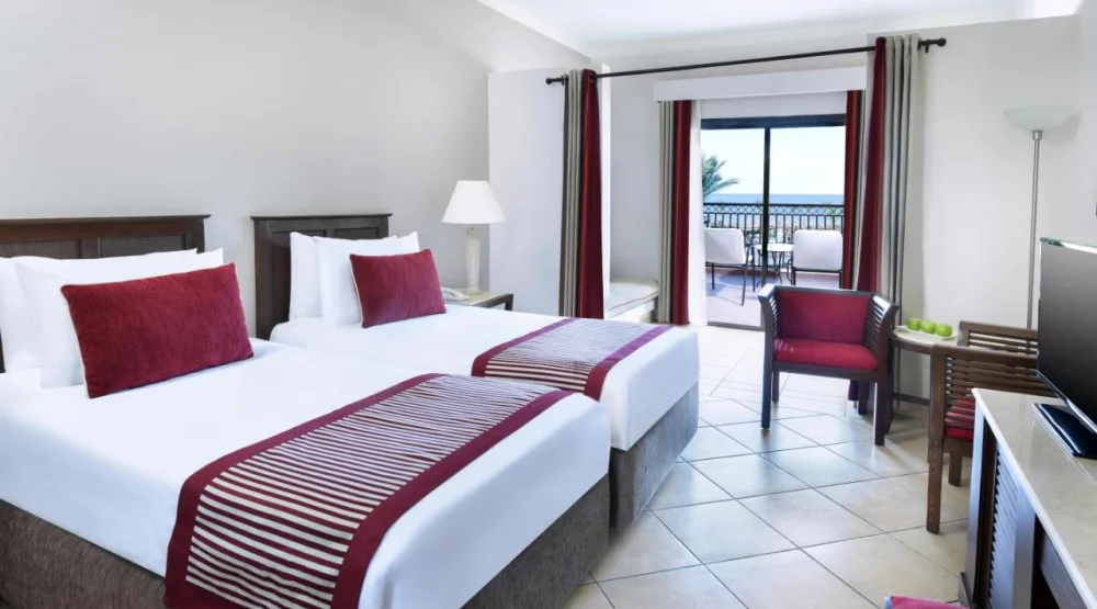 Superior Deluxe Queen Or Twin Beds Garden View at Jaz Belvedere