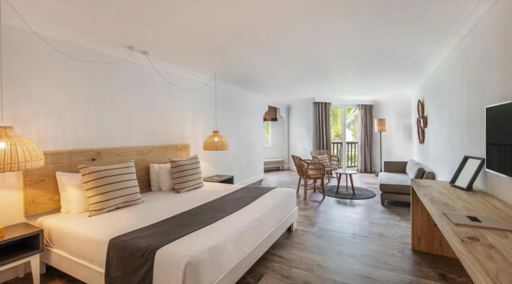 Superior Sea Facing at Ambre