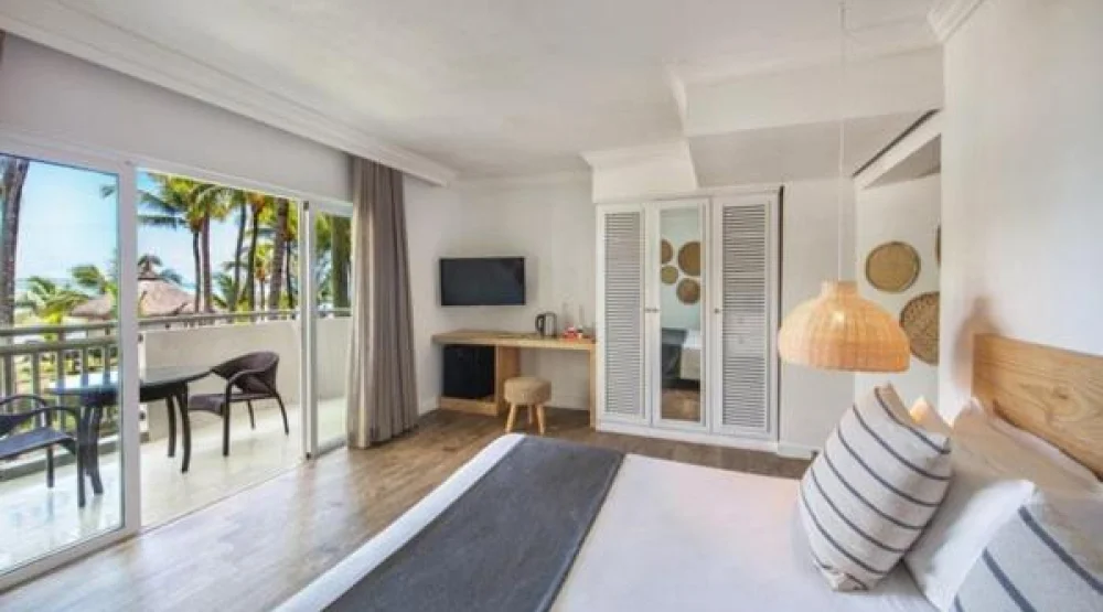 Deluxe Sea Facing at Ambre