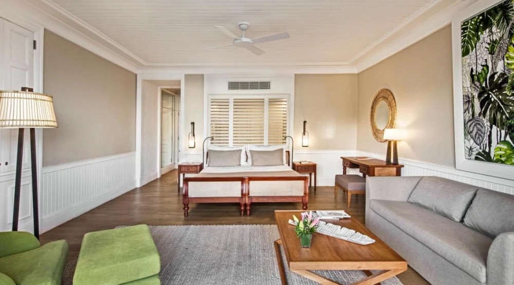 Deluxe Seaview Suite at Heritage Le Telfair Golf & Wellness Resort