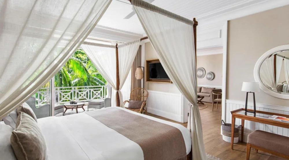 Senior Suite Garden View at Heritage Le Telfair Golf & Wellness Resort