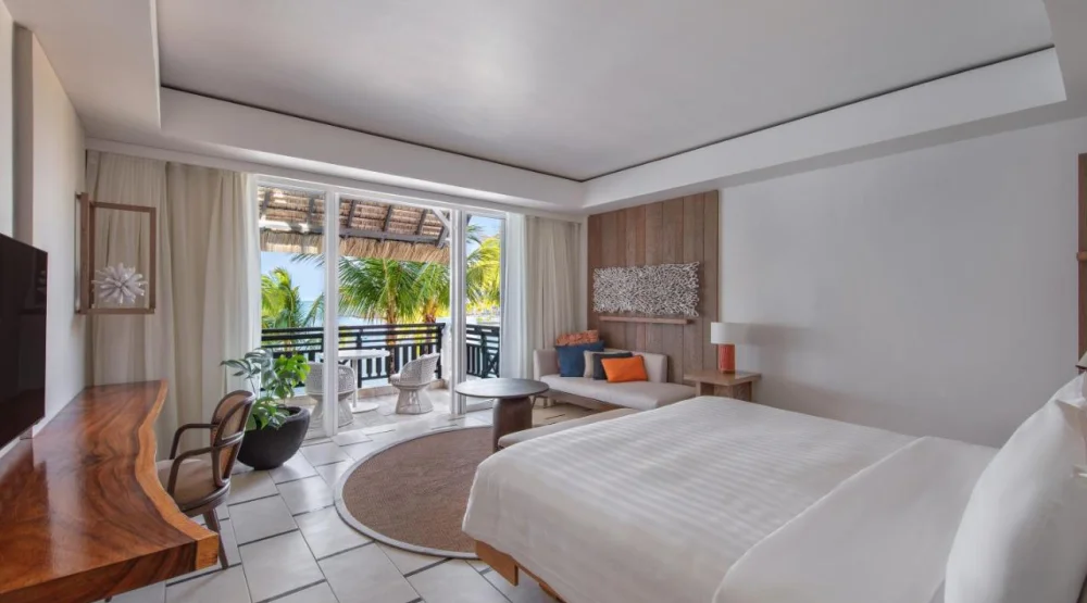 Hibiscus Ocean View Junior Suite King at Shangri-La Le Touessrok Resort & Spa