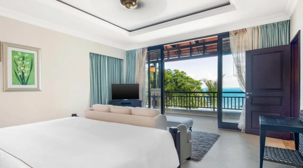 Beachfront Suite at The Westin Turtle Bay Resort & Spa