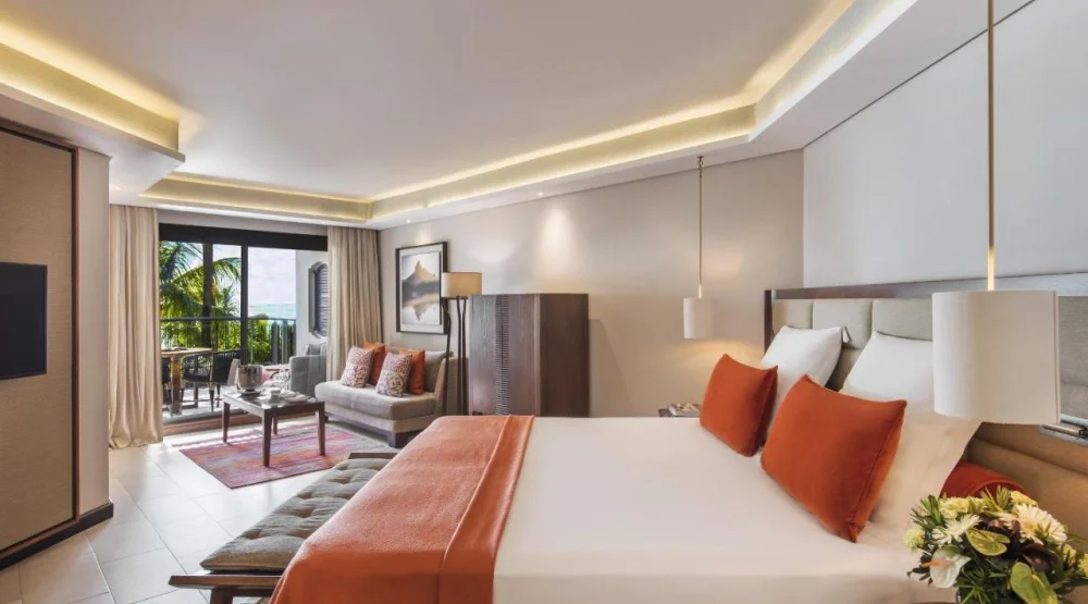 Grand Bay Golf Suite at Royal Palm Beachcomber Luxury