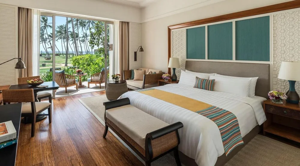 Deluxe King Room at Shangri-La Hambantota