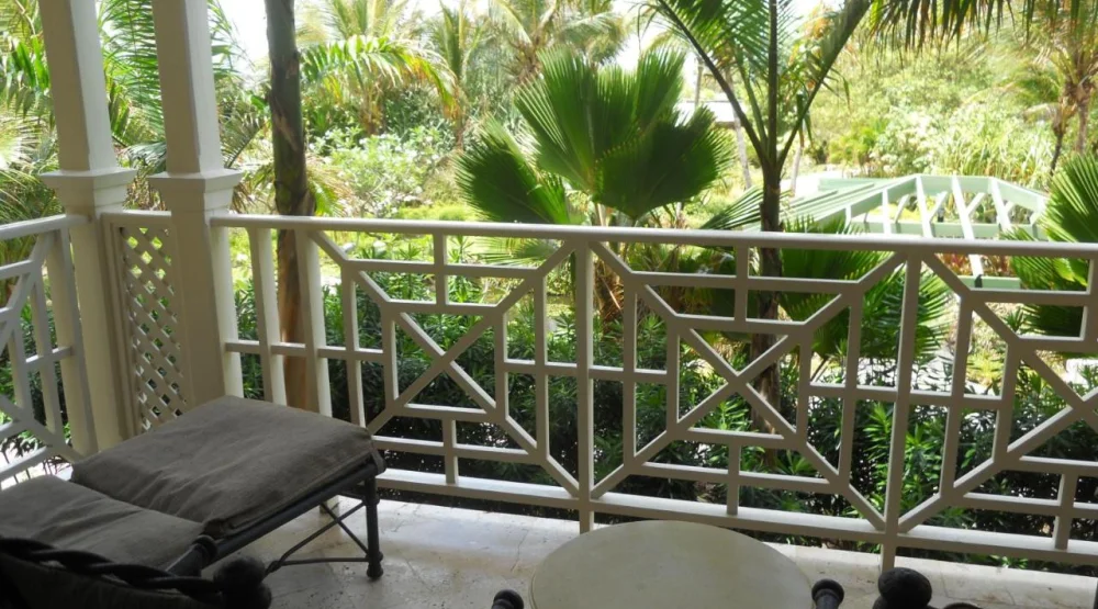 Junior King Suite with Garden View at The Crane Resort