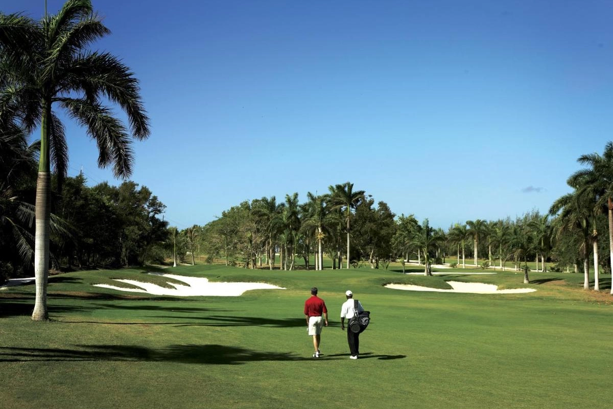 Half Moon - Hotel Photo 68