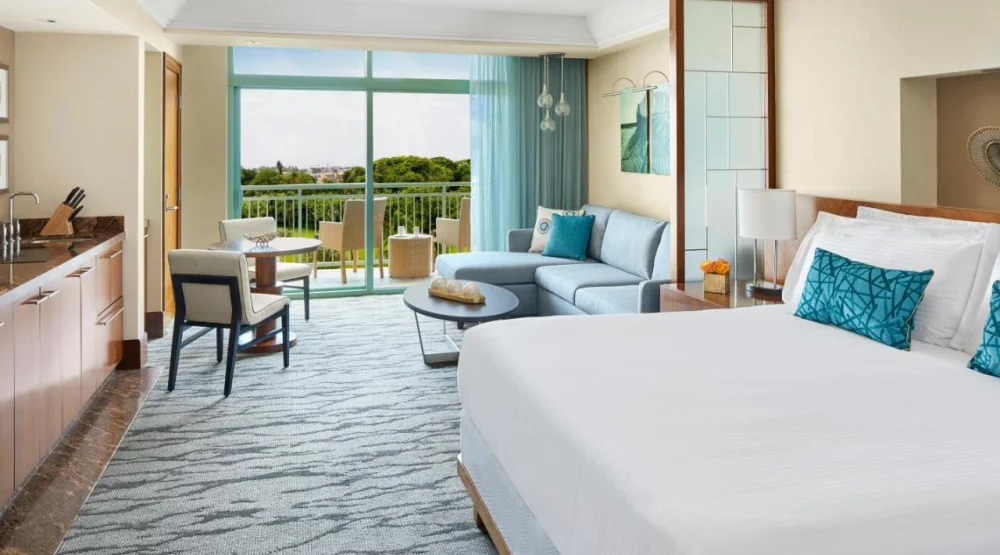 Studio Harbor at The Reef At Atlantis