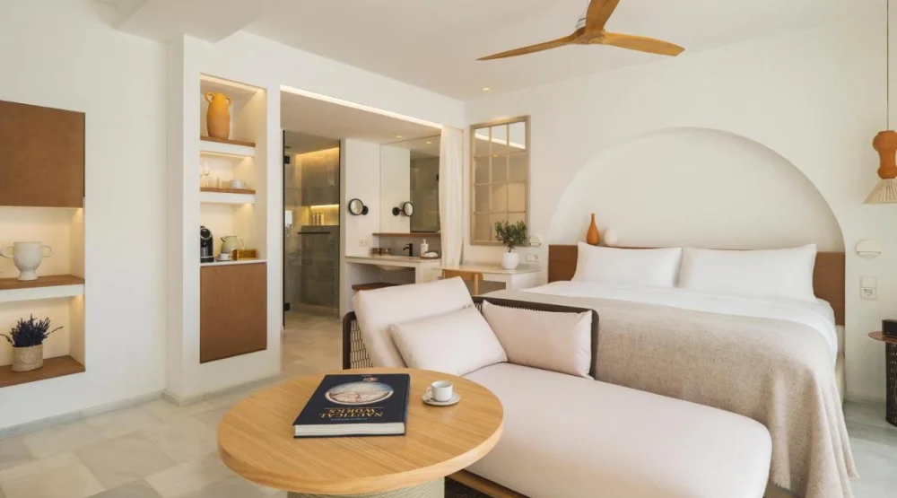 Interconnected Premium Room with Terrace at Villa Le Blanc Gran Melia