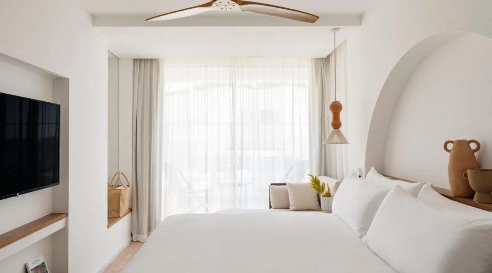 Supreme Room with Terrace Bathtub at Villa Le Blanc Gran Melia