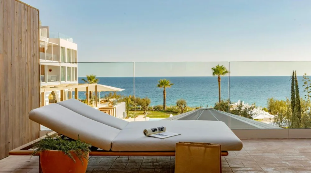 Master Suite Two Bedrooms Sea View with Terrace Bathtub at Villa Le Blanc Gran Melia