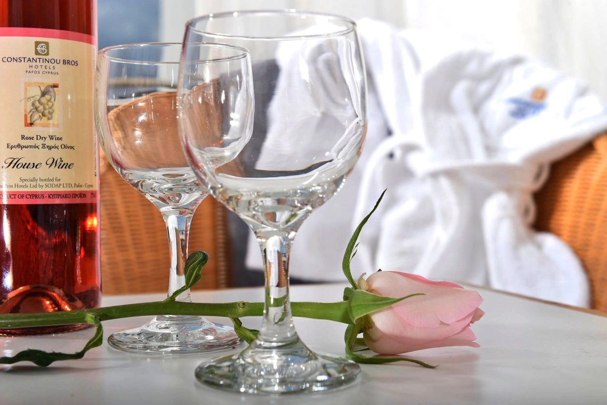 Constantinou Bros Athena Royal Beach - Hotel Photo 56