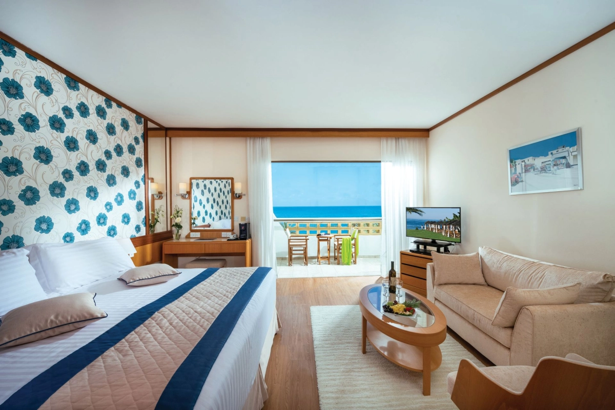 Constantinou Bros Athena Royal Beach - Hotel Photo 62