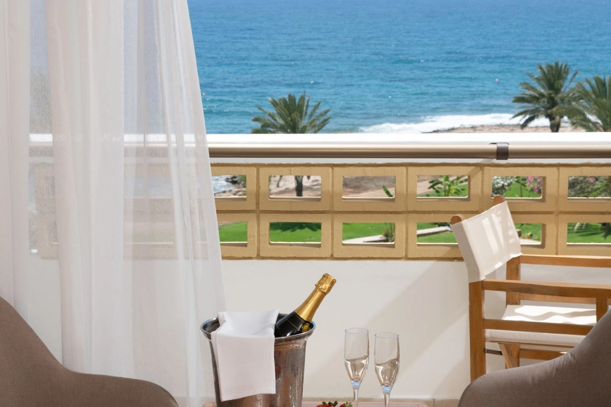 Constantinou Bros Athena Royal Beach - Hotel Photo 72