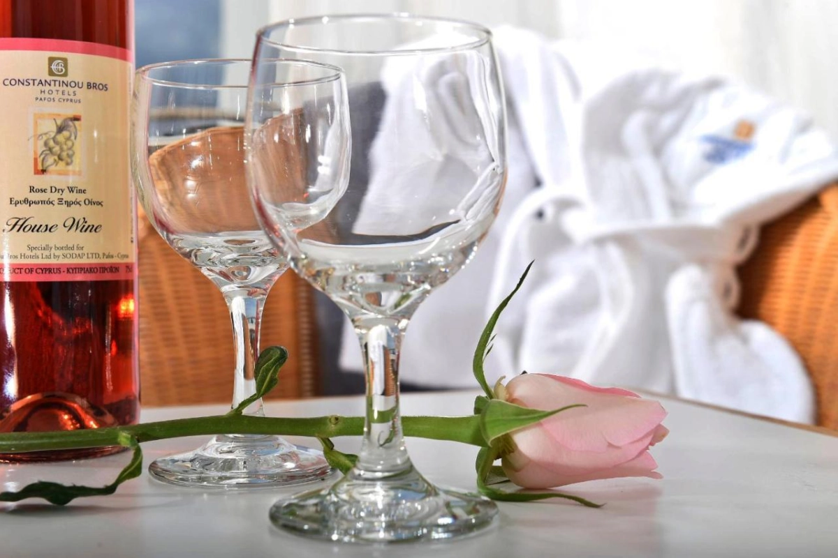 Constantinou Bros Athena Royal Beach - Hotel Photo 18