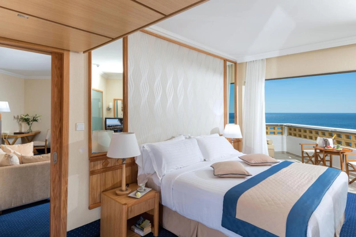 Constantinou Bros Athena Royal Beach - Hotel Photo 25