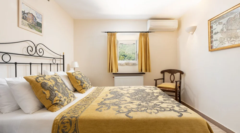 The Weavers Suite – Lower Garden Suite at The Merchants House