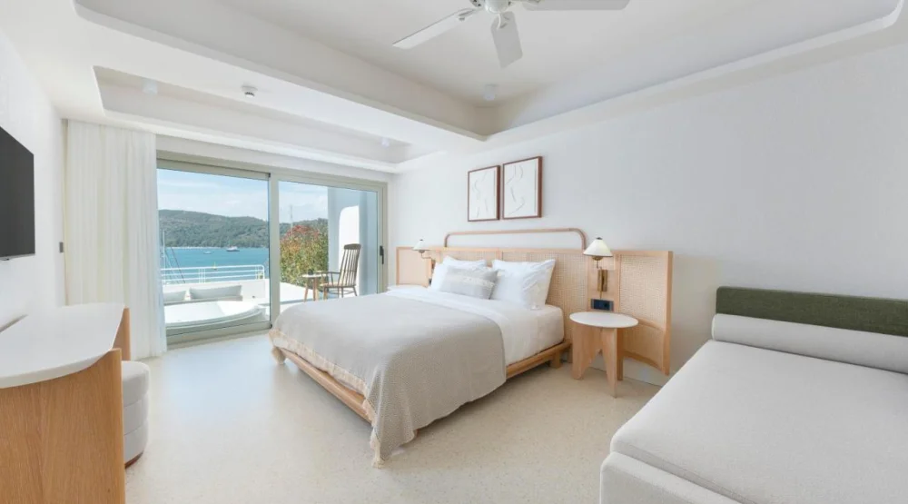 Deluxe Room at Yacht Classic