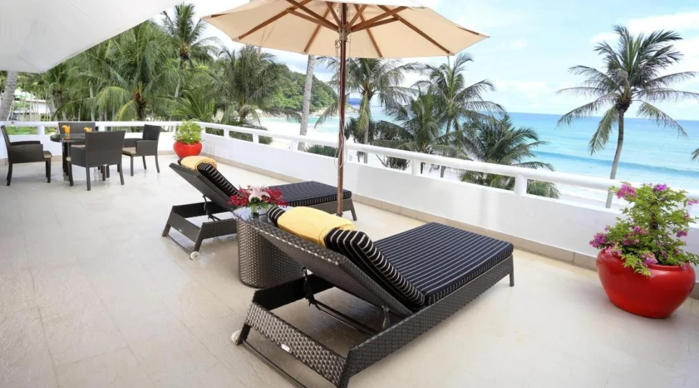 Deluxe Suite, One Bedroom Suite, One King, Oceanfront at Le Meridien Phuket Beach Resort