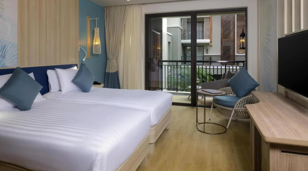 Deluxe Twin Room with Pool View - Beach Side at Mercure Samui Chaweng Tana