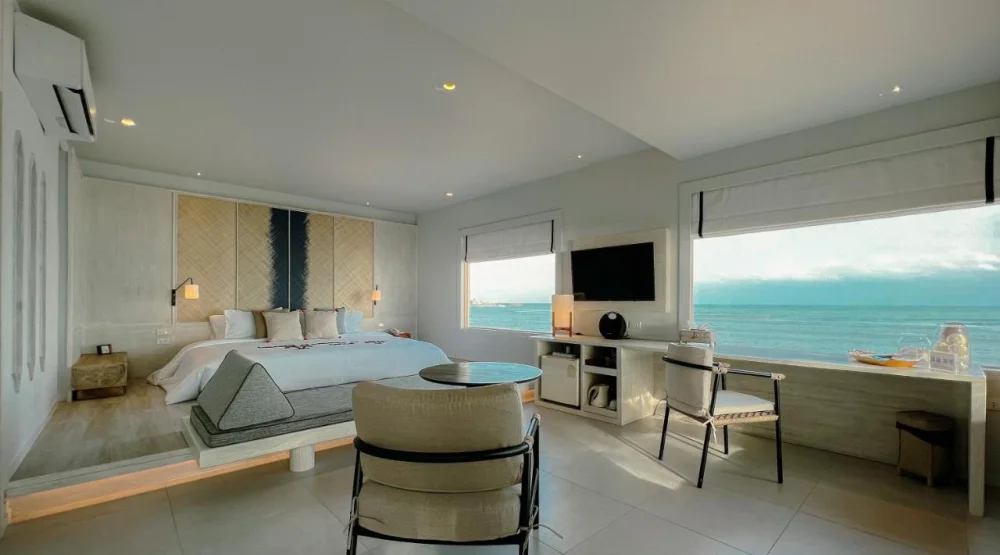 Exclusive Beachfront with Plunge Pool at Rockys Boutique Resort Veranda Collection