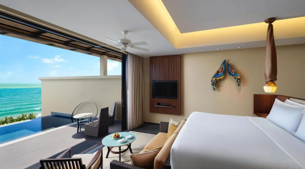 Premium Ocean Pool at Vana Belle Resort Luxury Collection Resort