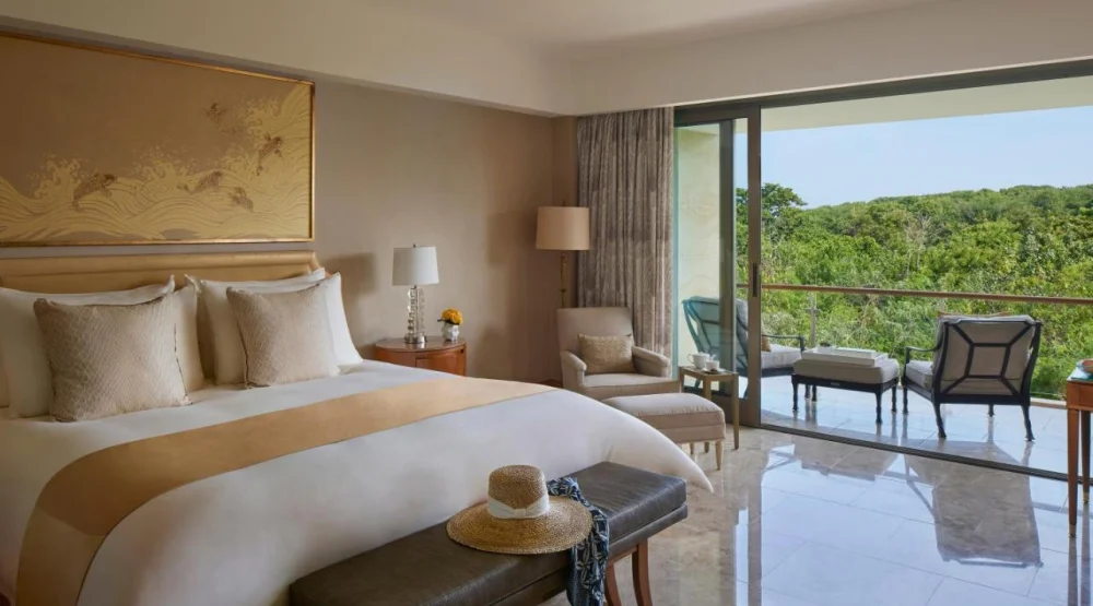 Grandeur Deluxe at Mulia Resort Bali